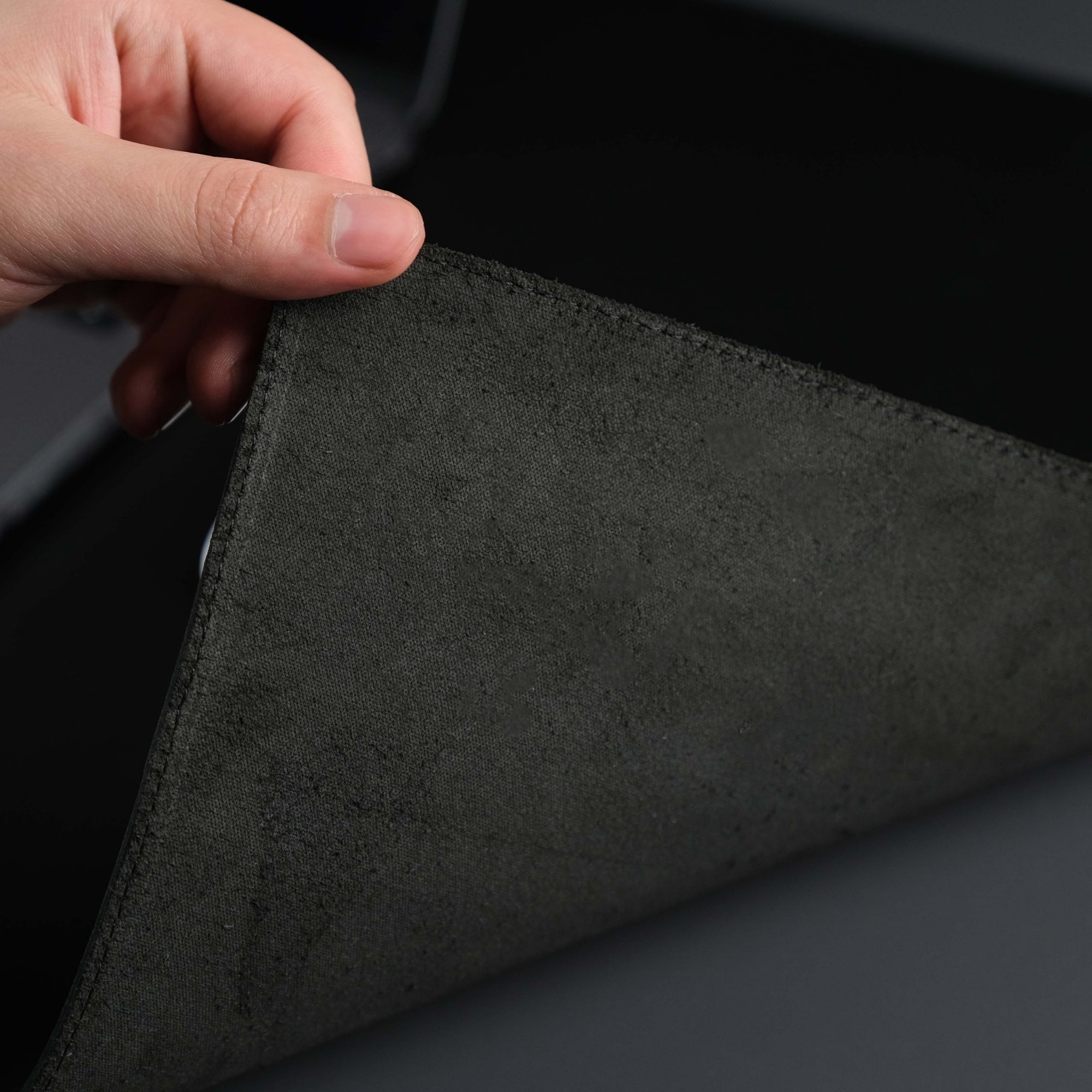 The Toronata | Stealth Black Full-Grain Leather Desk Pad