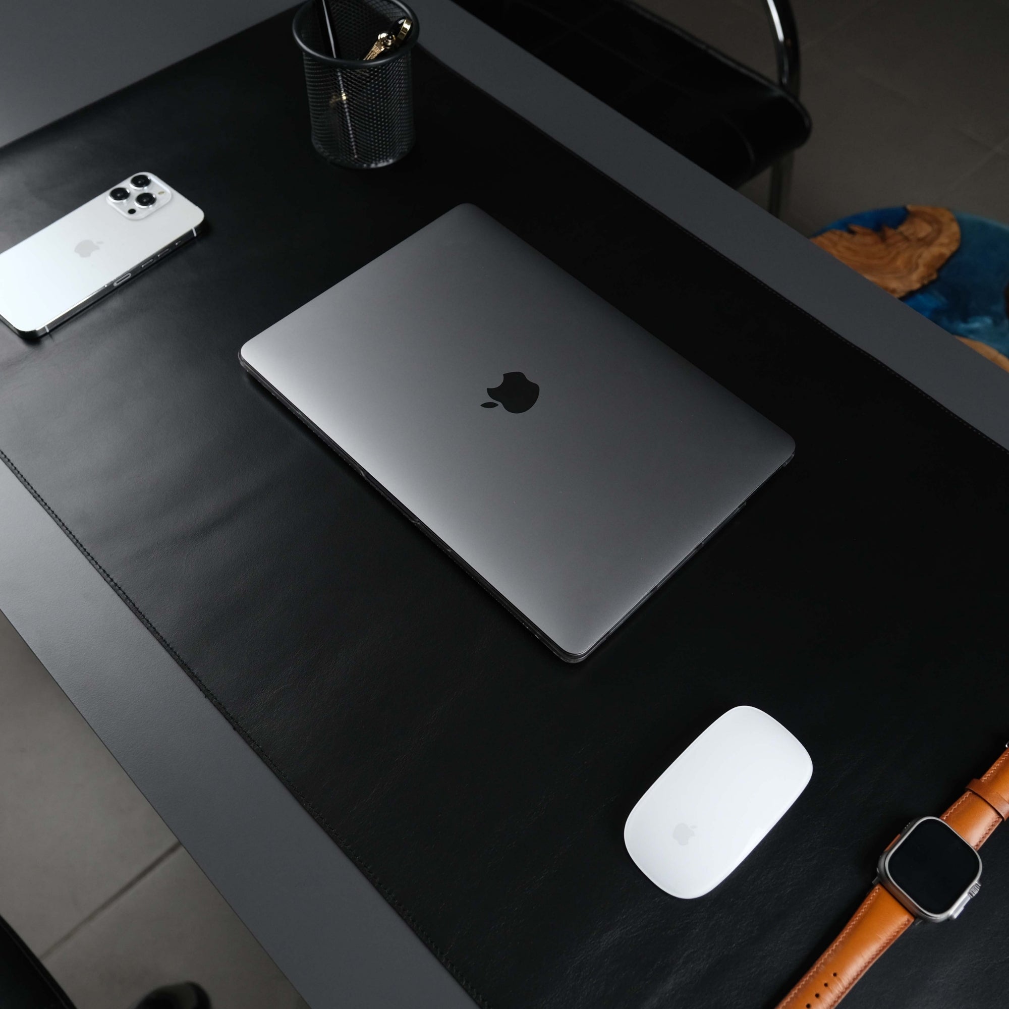 The Toronata | Stealth Black Full-Grain Leather Desk Pad