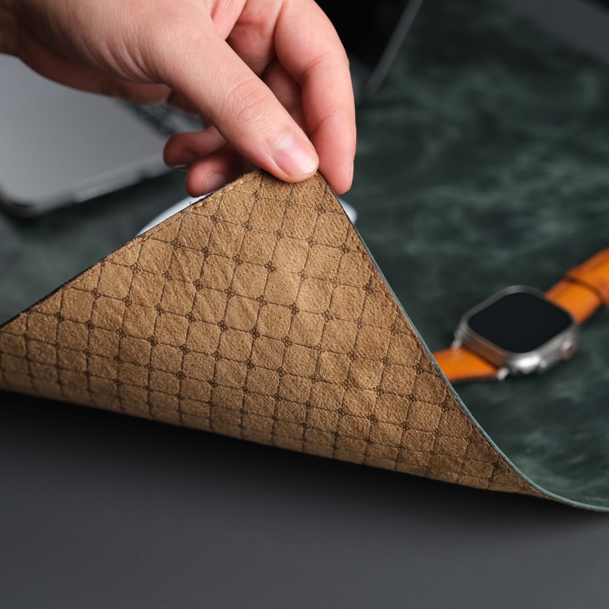 The Toronata | Forest Green Full-Grain Leather Desk Pad