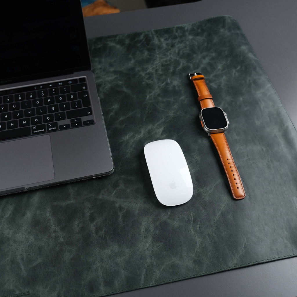 The Toronata | Forest Green Full-Grain Leather Desk Pad
