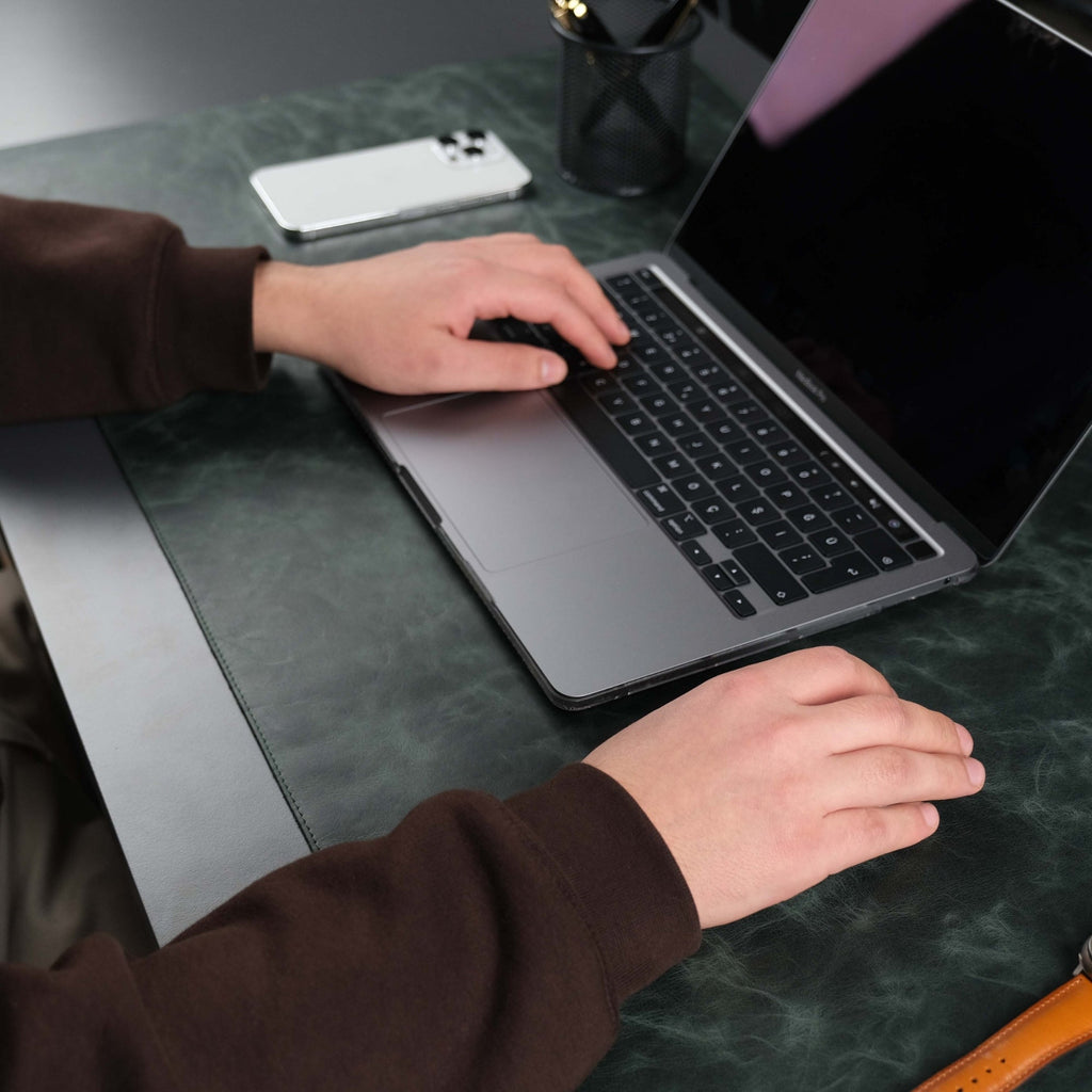 The Toronata | Forest Green Full-Grain Leather Desk Pad