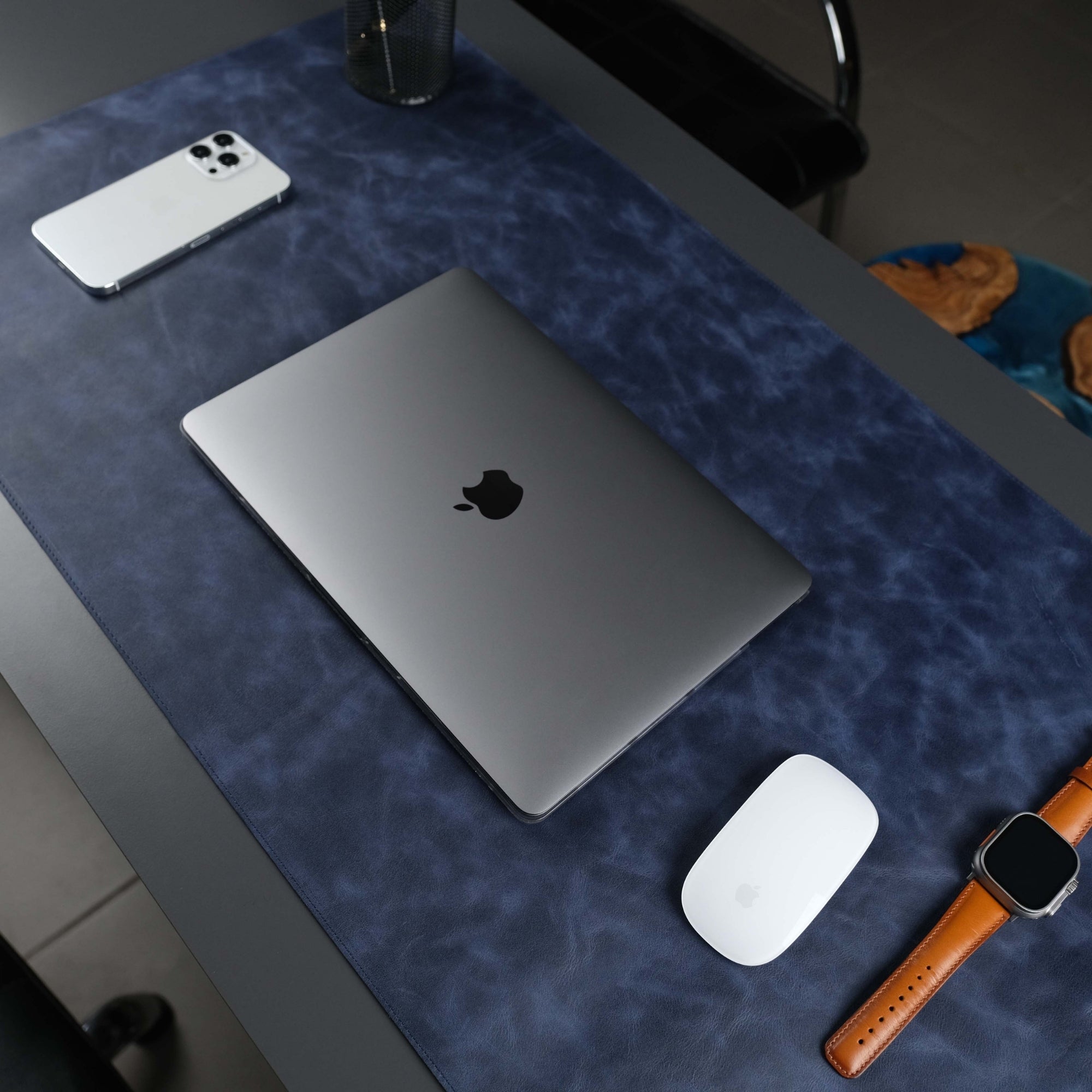The Toronata | Executive Navy Full-Grain Leather Desk Pad