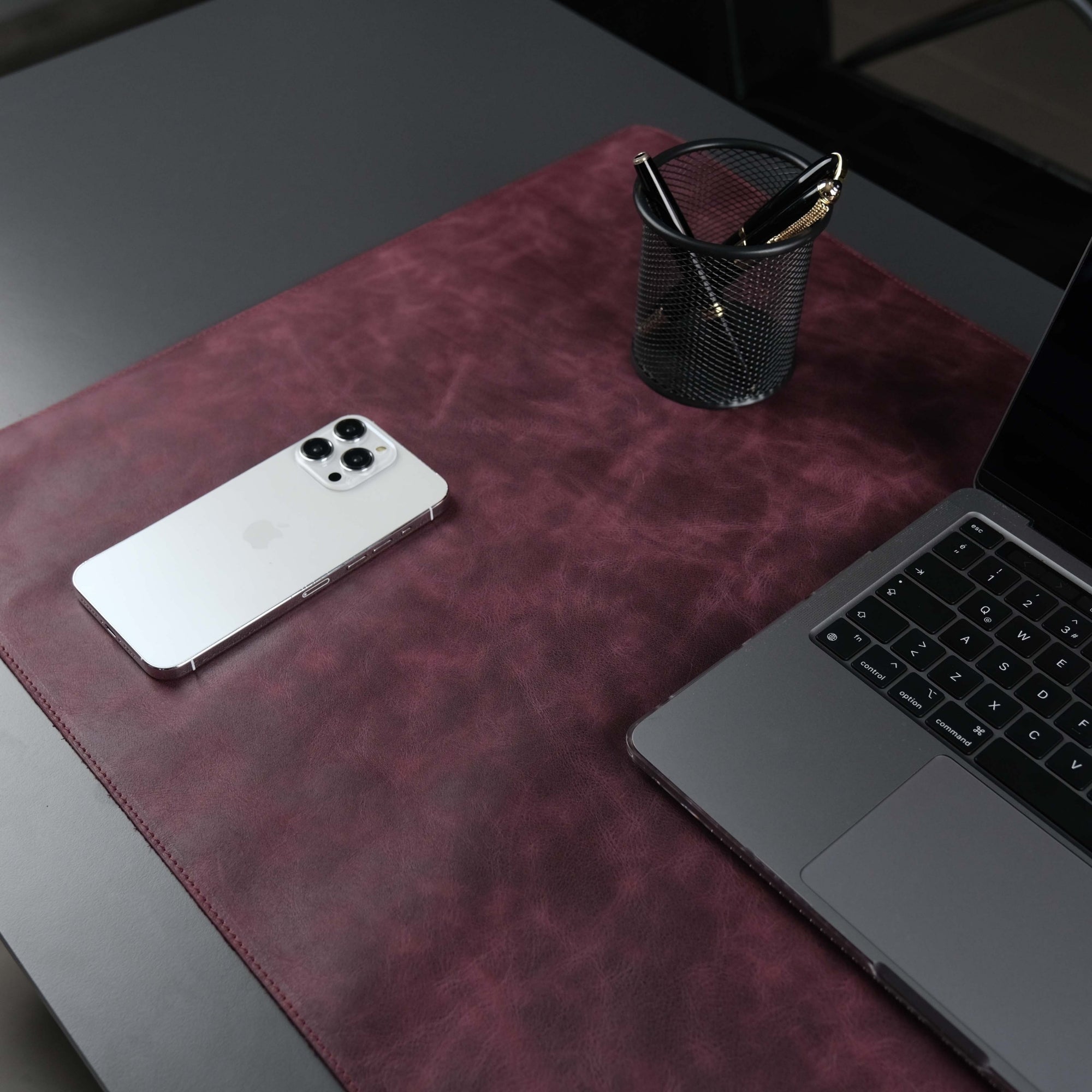 The Toronata | Deep Burgundy Full-Grain Leather Desk Pad